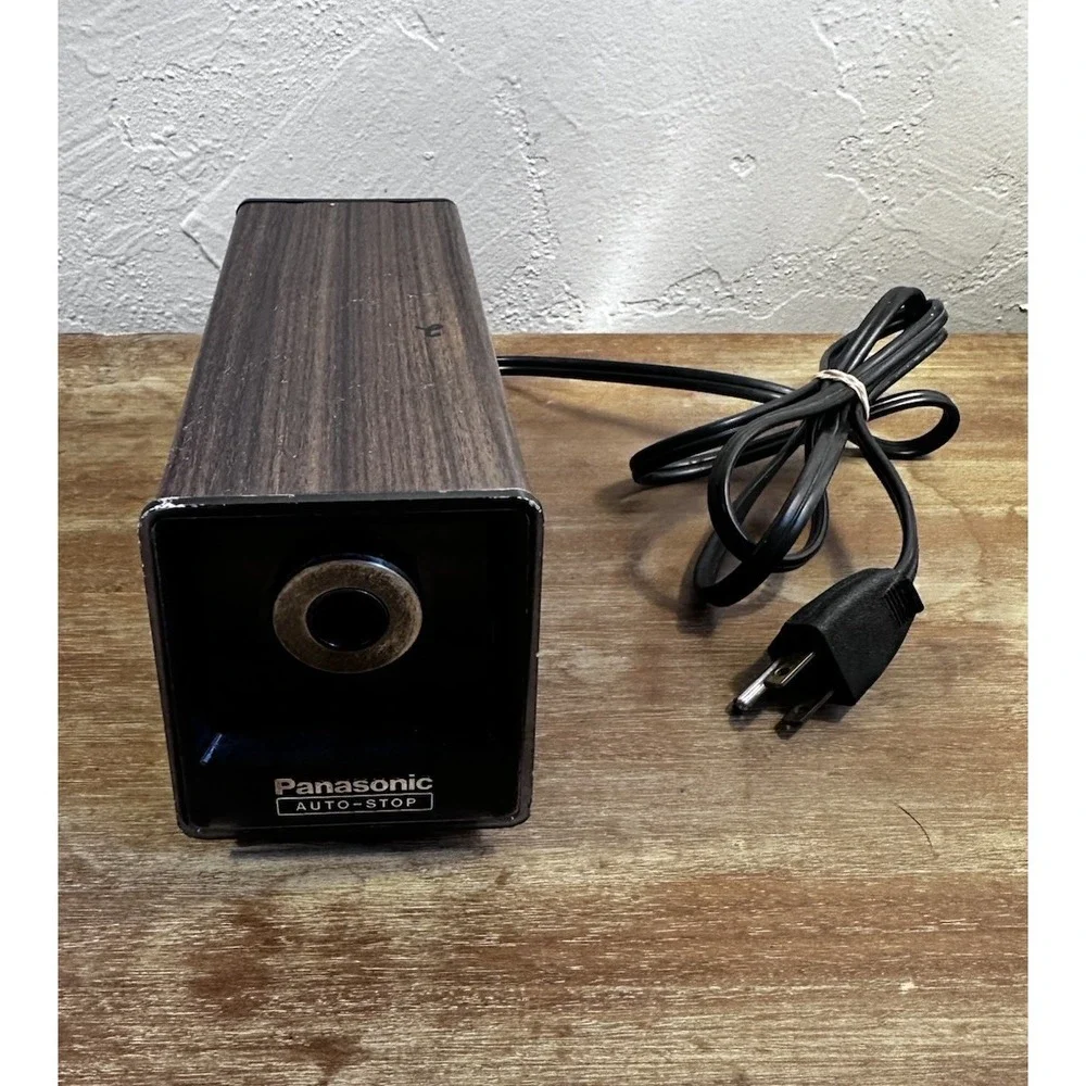 Panasonic Electric Pencil Sharpener KP-77 Auto Stop Woodgrain Plunger Feet Works